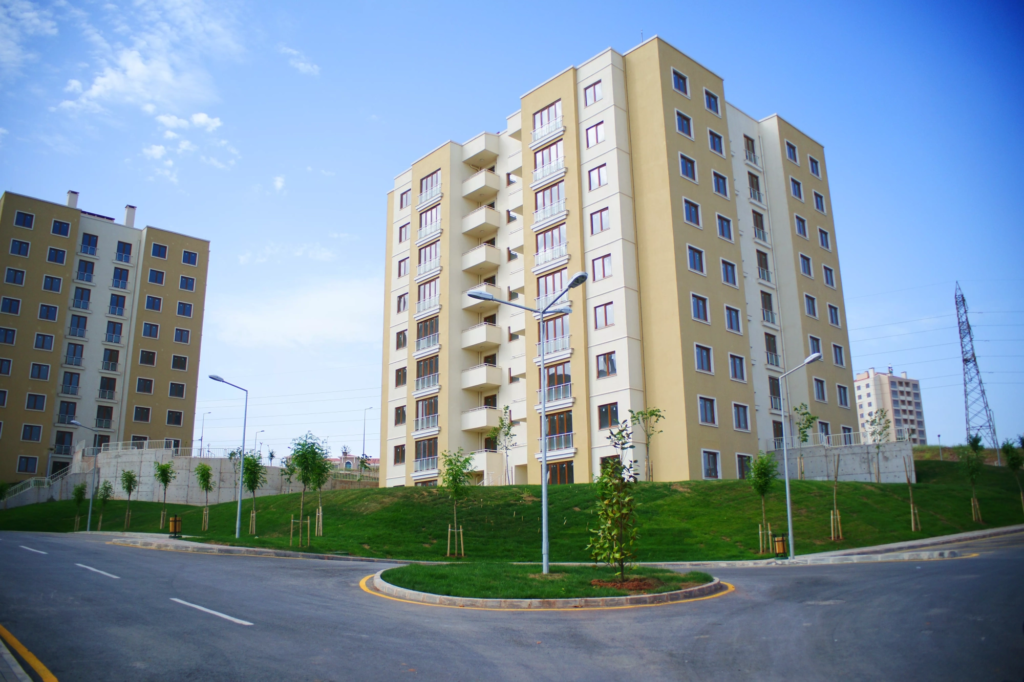 new-buildings-with-green-areas